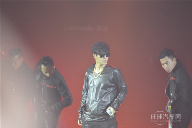 2015款 230TSI 手動風尚版