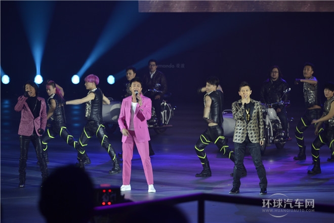 2015款 230TSI 手動風尚版