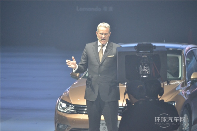 2015款 230TSI 手動(dòng)風(fēng)尚版