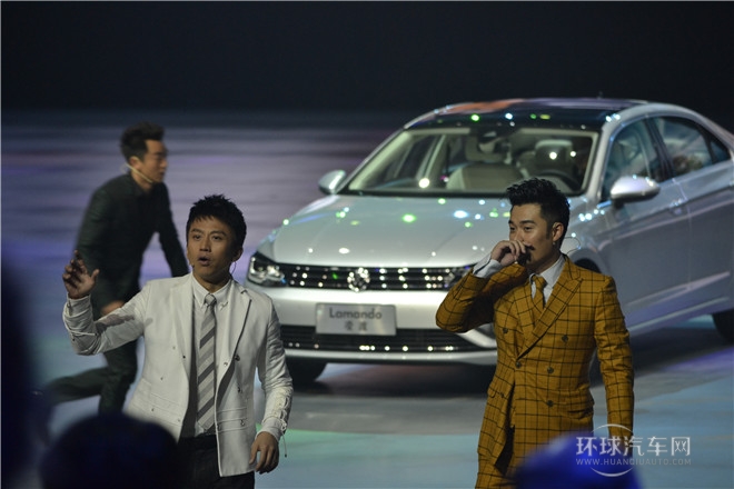 2015款 230TSI 手動(dòng)風(fēng)尚版