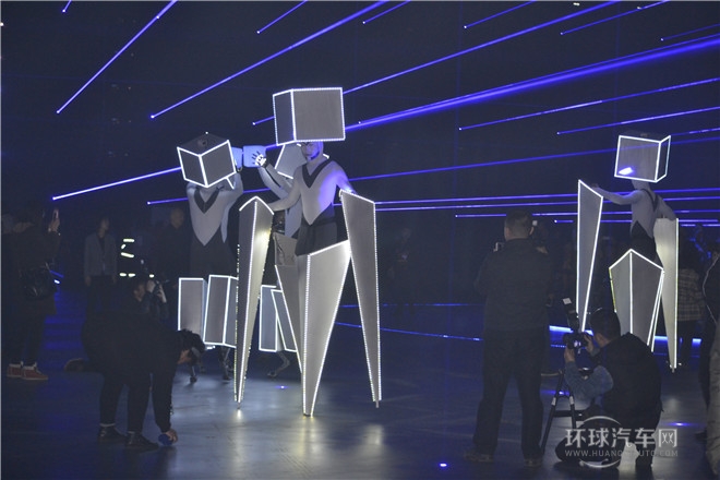 2015款 230TSI 手動風尚版