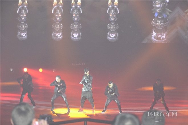 2015款 330TSI DSG舒適版