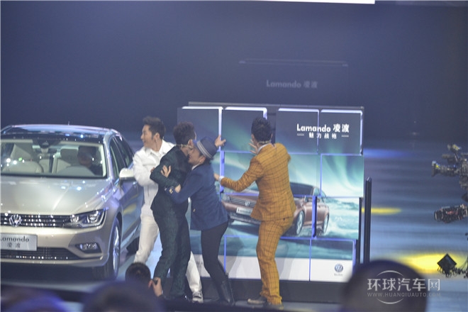 2015款 330TSI DSG舒適版