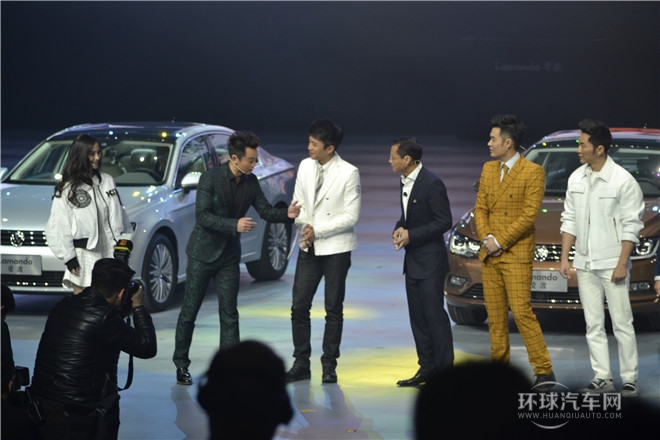 2015款 330TSI DSG舒適版