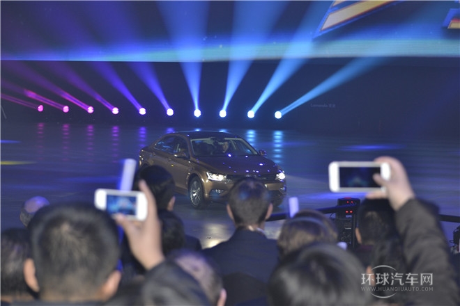 2015款 280TSI DSG豪華版