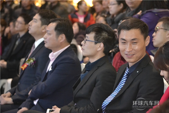 2015款 1.6L 自動尊享型