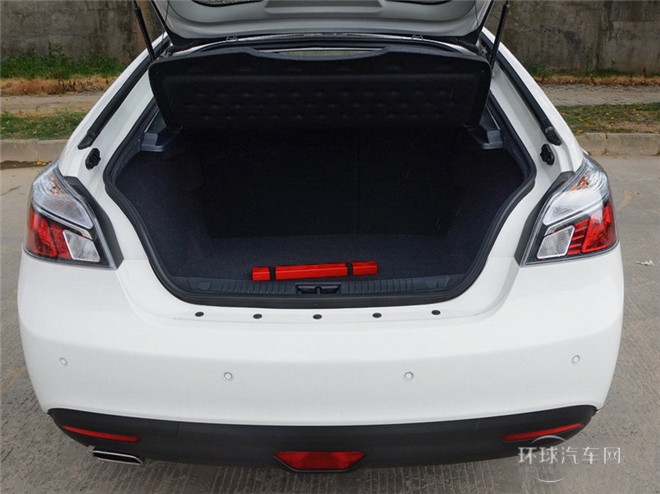 2013款 掀背 1.8L 手動舒適版