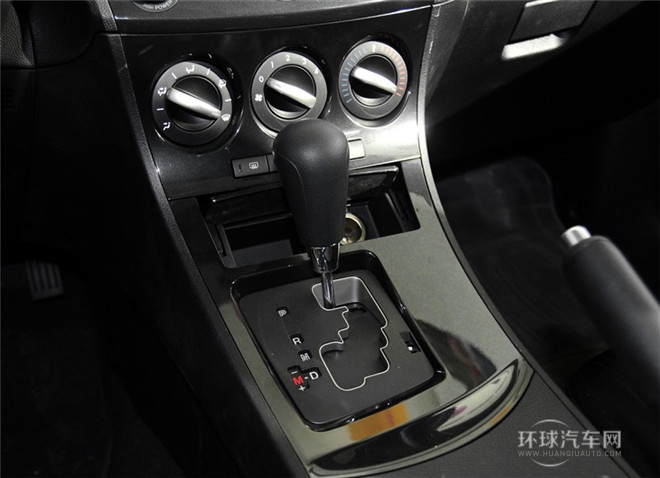 2015款 兩廂 2.0AT運動型