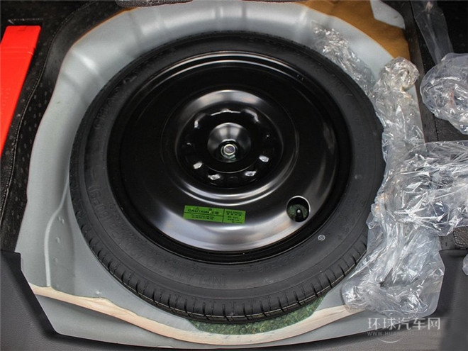 2015款 三廂 1.6MT精英型