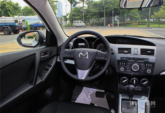 2015款 三廂 1.6MT精英型