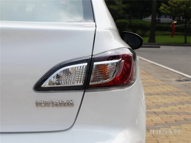 2015款 三廂 1.6MT精英型