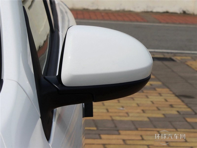 2015款 三廂 1.6MT精英型