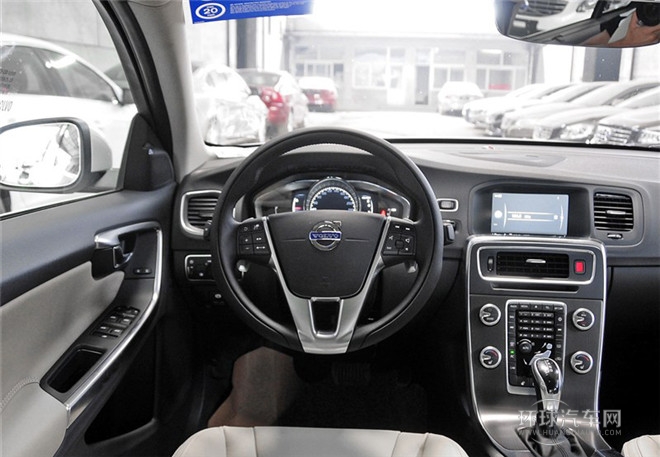 2015款 2.0T手自一體T5智行版