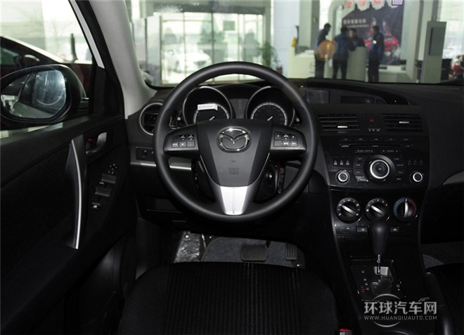 2015款 三廂 2.0AT運動型