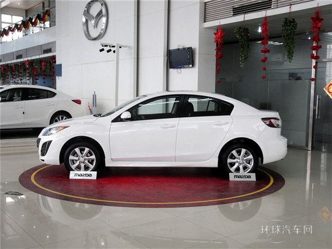 2015款 三廂 2.0AT運動型