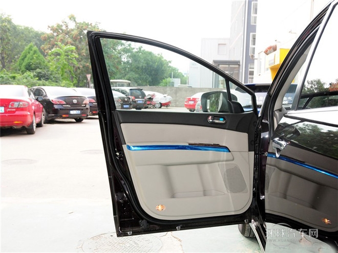 2015款 2.5L 領航版