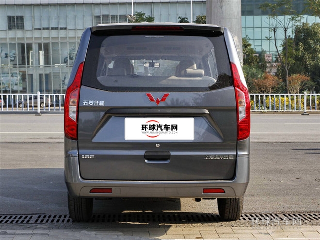 2015款 1.8L 舒適型