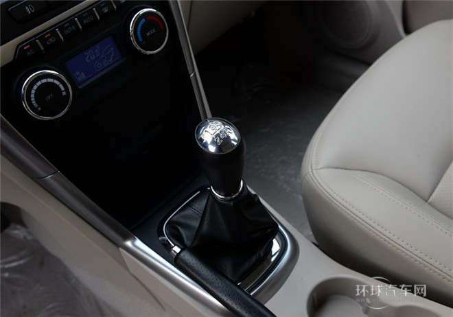 2014款?1.6L 魔力版 手動(dòng)尊尚版