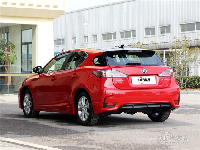 2014款 200h 1.8L 自動 領先版（雙色）