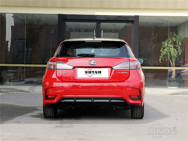 2014款 200h 1.8L 自動 領先版（雙色）