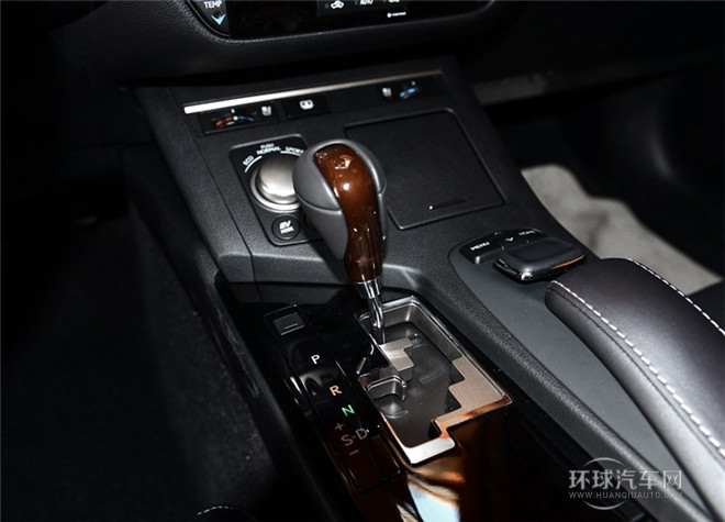 2014款 300h 豪華版