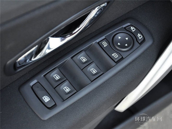 2015款 2.0L 豪華導航版