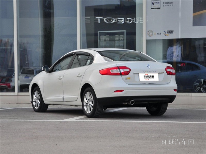 2015款 2.0L 豪華導航版