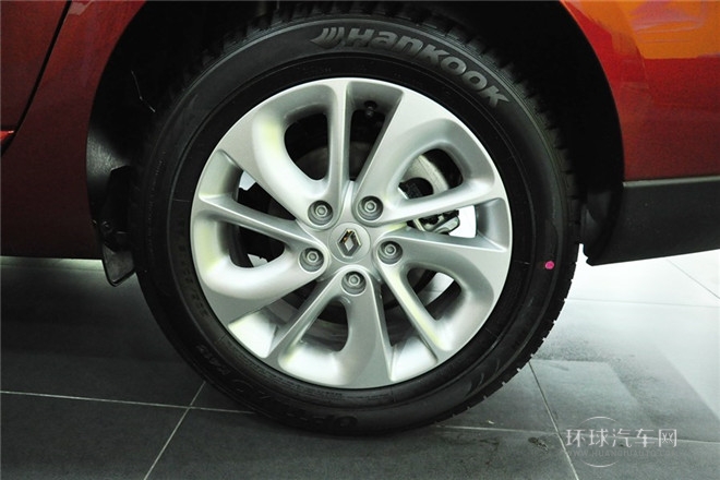 2015款 2.0L 標準版