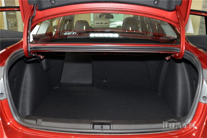 2015款 2.0L 標準版