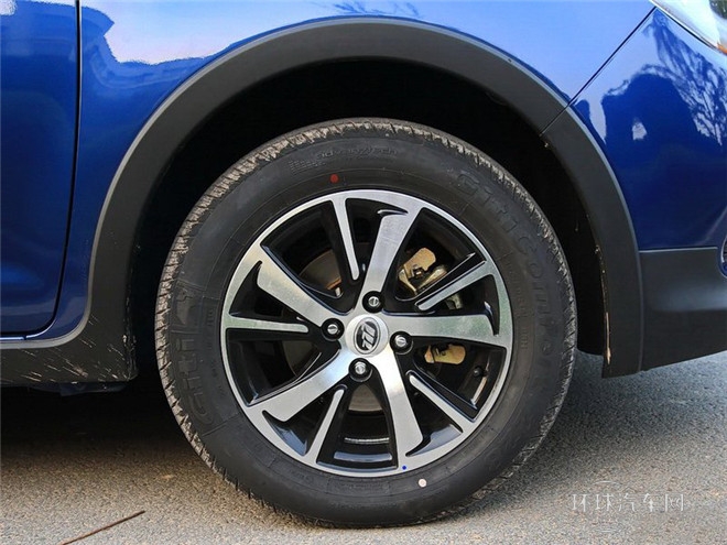 2014款 1.5L 手動尊貴型