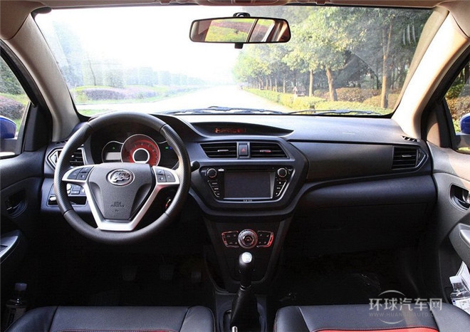 2014款 1.5L 手動尊貴型