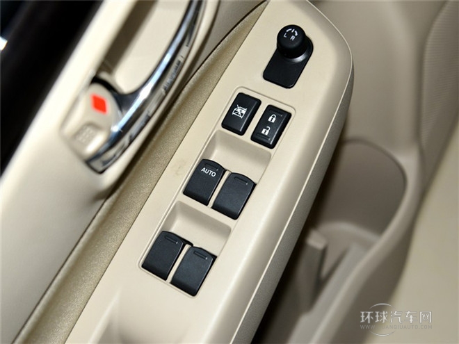 2015款 1.6L 自動舒享型