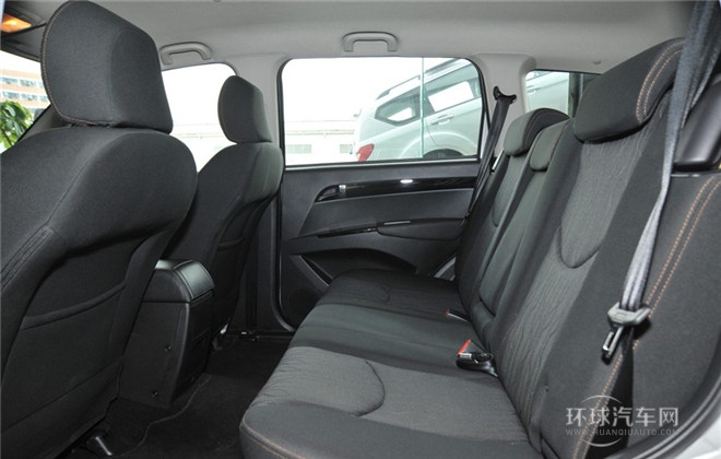 2014款 探索版 2.0T 柴油4X4超豪華型