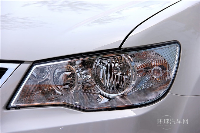 2014款 探索版 2.0T 汽油4x2超豪華型