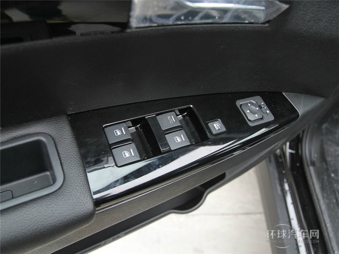 2014款 探索版 2.0T 汽油4x2豪華型