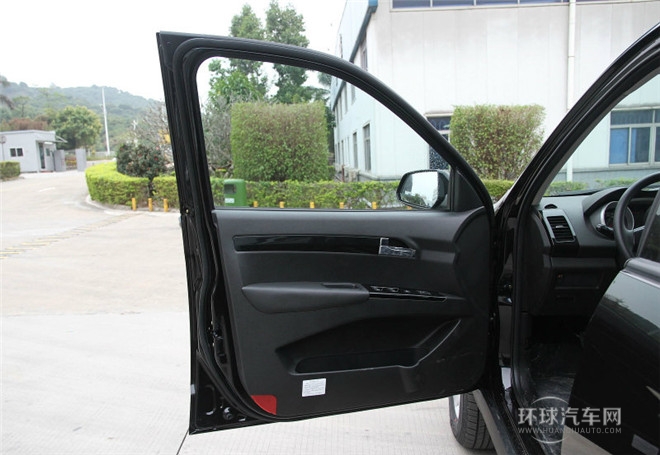 2014款 探索版 2.0T 汽油4x2豪華型