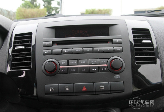 2014款 探索版 2.0T 汽油4x2豪華型