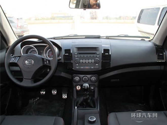 2014款 探索版 2.0T 汽油4x4豪華型