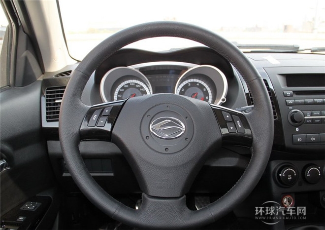 2014款 探索版 2.0T 汽油4x4豪華型