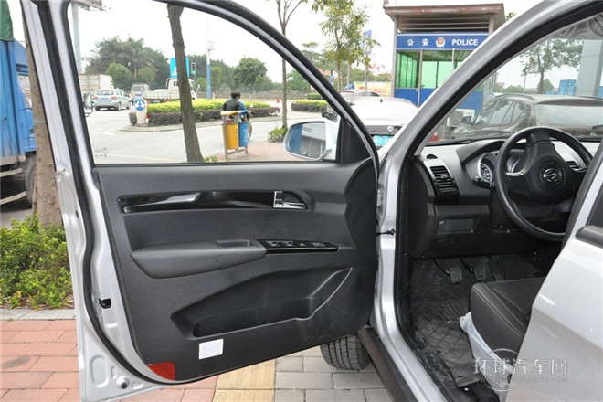 2014款 探索版 2.4L 汽油4X2超豪華型