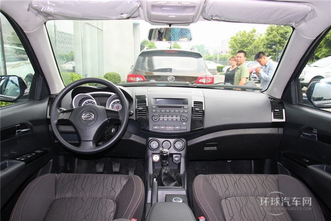 2014款 探索版 2.4L 汽油4X4豪華型
