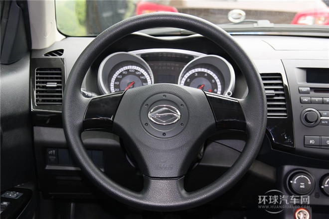 2014款 探索版 2.4L 汽油4X4豪華型