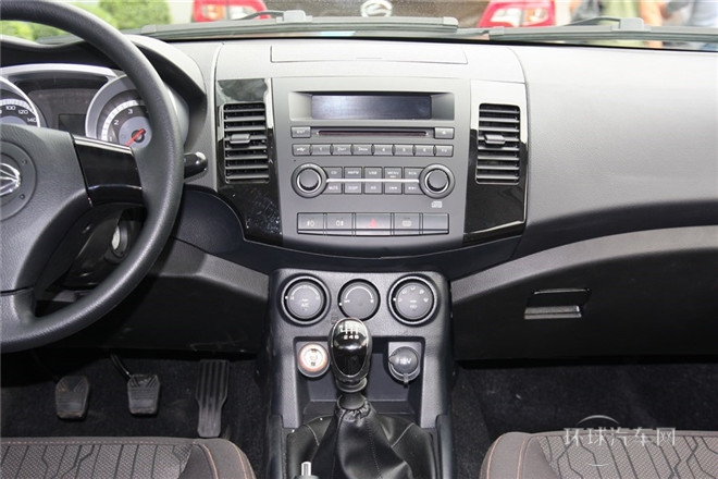 2014款 探索版 2.4L 汽油4X4豪華型