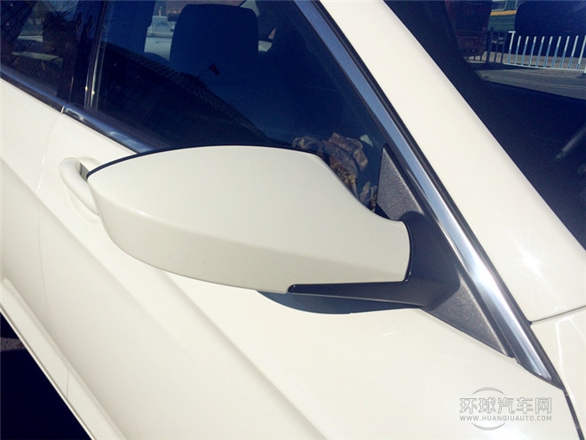 2015款 1.5L 手動舒適超值導航版