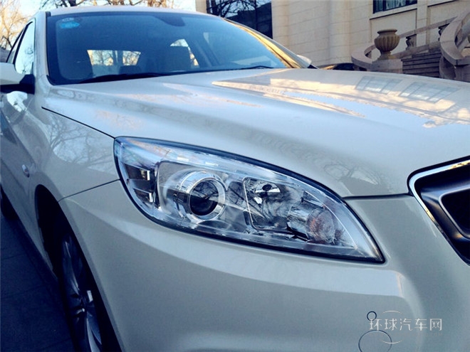 2015款 1.5L 手動(dòng)舒適超值導(dǎo)航版