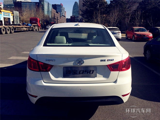 2015款 1.5L 手動舒適超值導(dǎo)航版