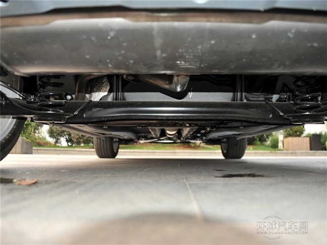 2015款 都市SUV 1.6T 手動(dòng)型動(dòng)派