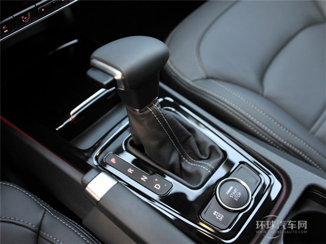 2015款 都市SUV 1.6T 手動(dòng)型動(dòng)派