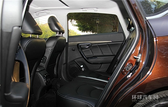 2015款 1.8T 自動精英型