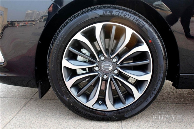 2015款 1.8T 自動(dòng)舒適型